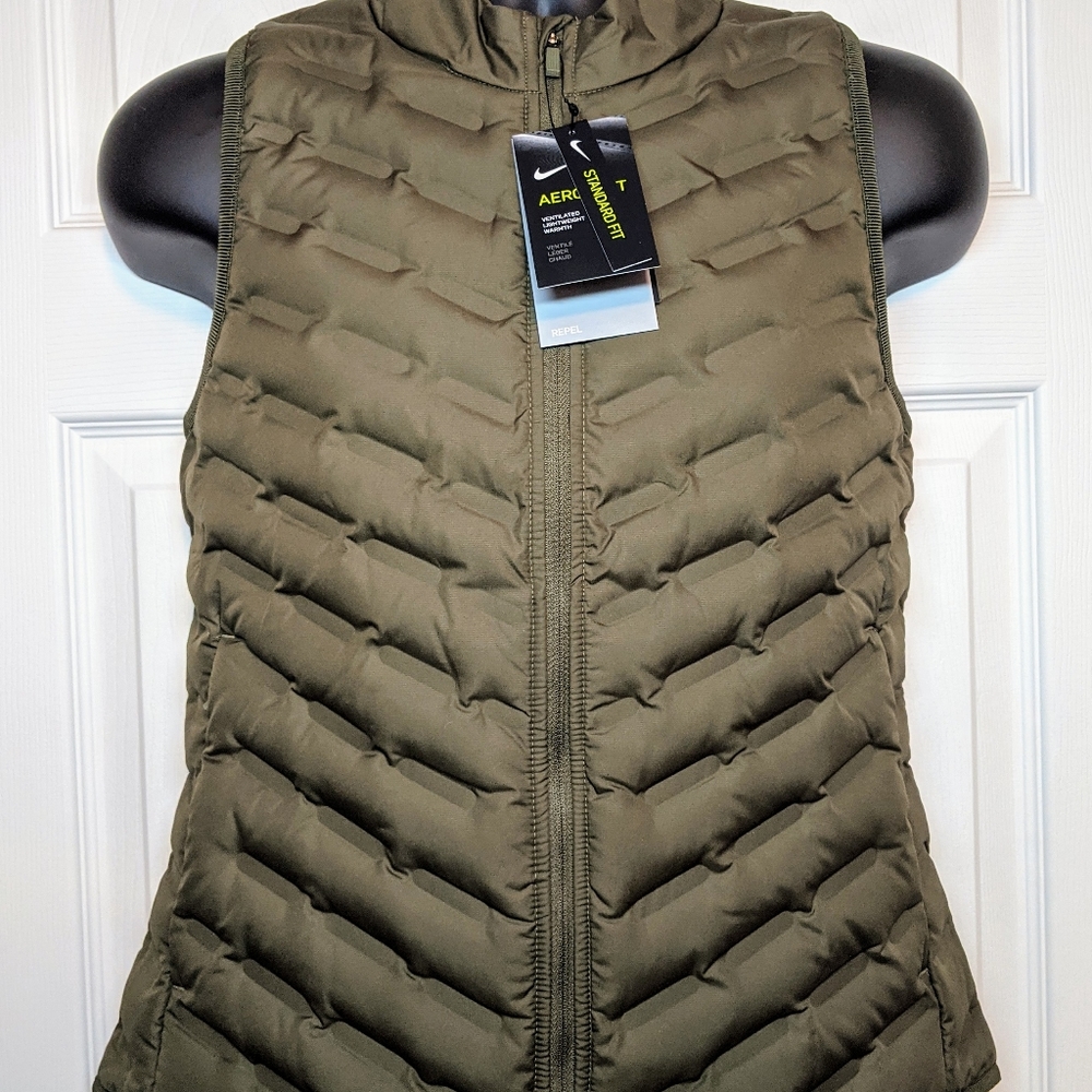 NWT Nike Aeroloft Women’s Repel Running Gilet